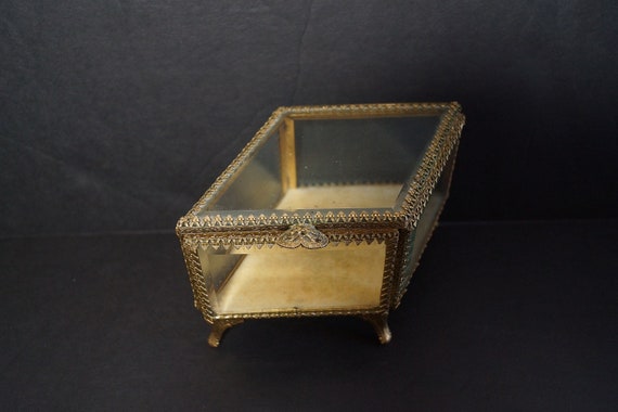 Vintage Jewelry Box. Stylebuilt Gold Ormolu Jewel… - image 10