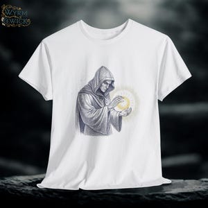 T-shirt Fantasy Sorcerer: gloeiende bol, Mystic Wizard-shirt