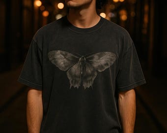 Moth Shirt Gothic - Witchy Dark Academia T-Shirt - Alternatives übergroßes Grunge T-Shirt