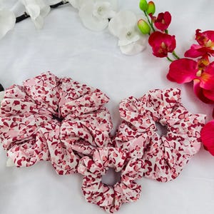 Valentina Scrunchie, Handmade Hair Tie, Spring Summer Hair Accessory for Women and Girls, handmade scrunchie, heart hair tie,gift for her