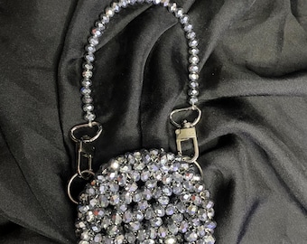 クリスタルビーズバッグ：シルバーイブニングクラッチ、ブライダルパーティーアクセサリー