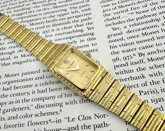 Vintage Gruen Women's Quartz Watch: Gold Plated Nugget Band, 6