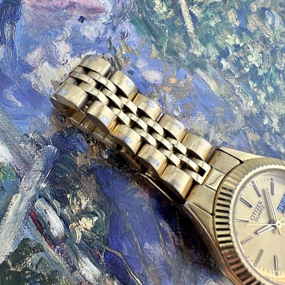 Vintage Citizen Gold Tone Womens Day Date Watch, Fluted  display picture 2