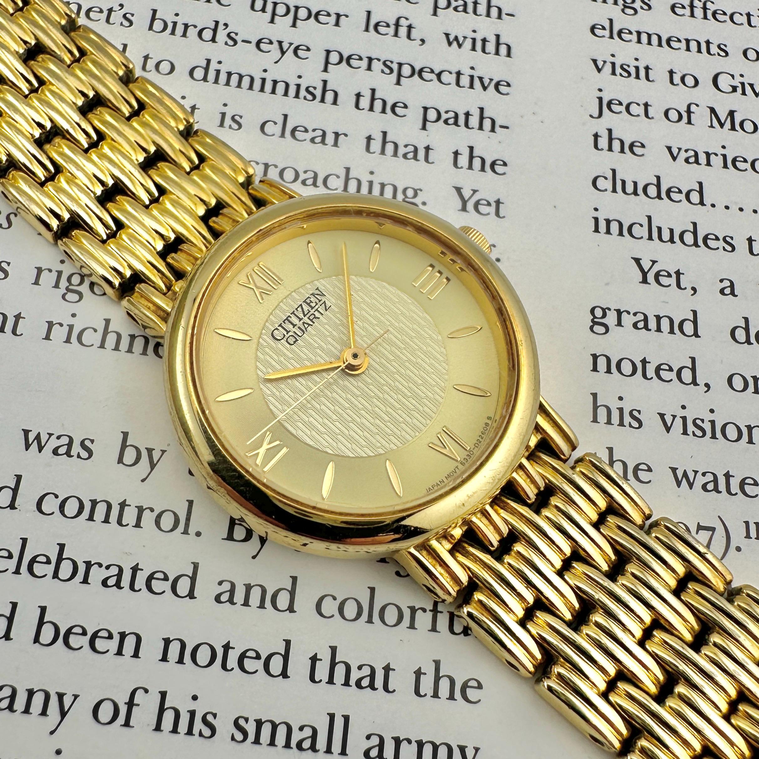 Vintage Citizen Elegance Ladies watch  90’s Round Gold Silver tones  Working Vintage 1990 main image 4