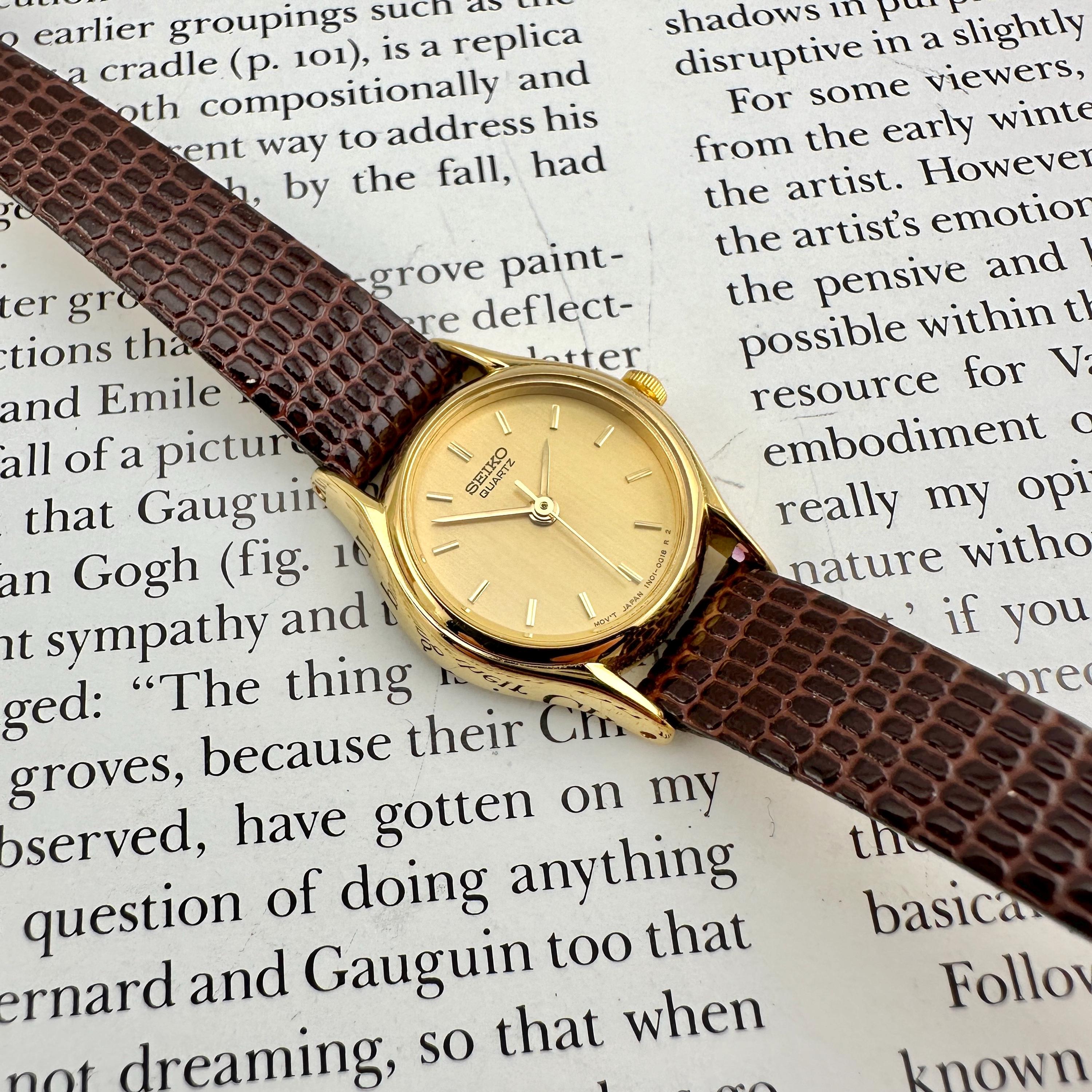Vintage Seiko 90’s  Ladies Round Petite Gold Plated Watch Working New Battery Vintage 90s Gold-Plated Ladies main image 3