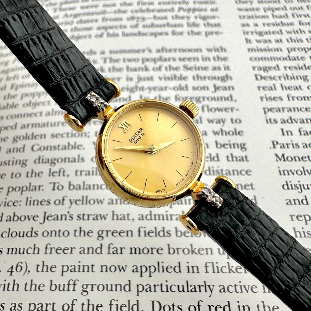 Vintage Pulsar by Seiko Pulsar Gold Tone Petite Watch 
