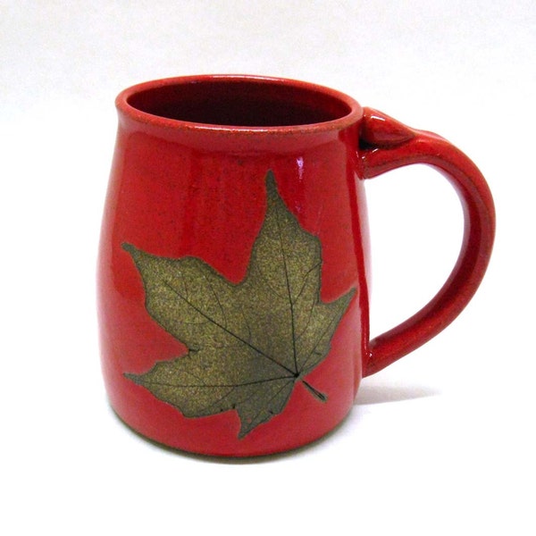 Stoneware Pottery Mug with Leaf