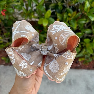 Handmade Sea Shell bow, baby bow, boutique bow
