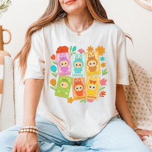 Camiseta Labubu, diseño personalizado de Labubu, linda camiseta de dibujos animados, regalo para ella, camiseta con gráficos suaves, linda camiseta de moda, camiseta estética kawaii