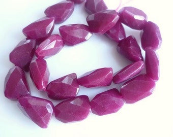 6pcs Ruby  Jade , Twisted, faceted nugget beads  (19x13mm)