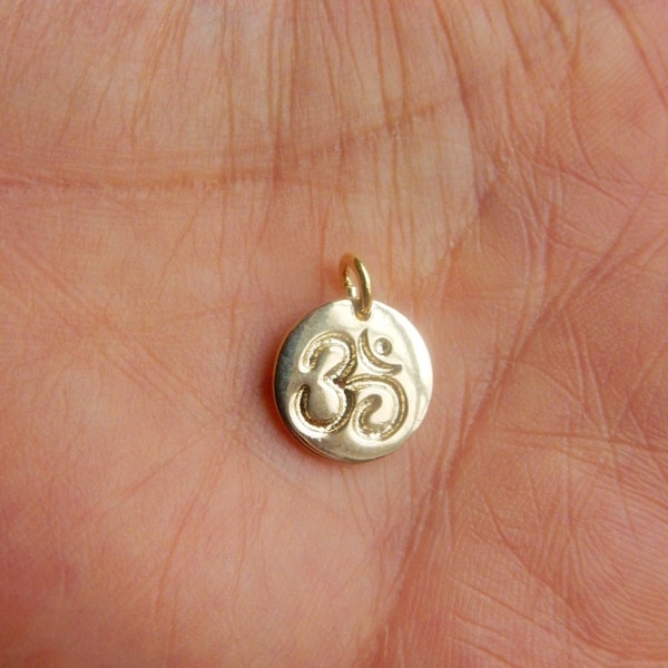 Gold vermeil , round  om charm, yoga necklace charm, om pendant (12mm),gold plated  .925 plated sterling silver