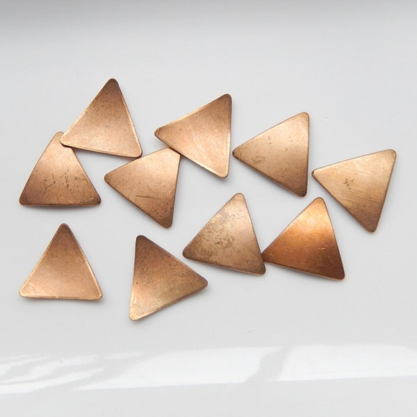 10pcs  Raw brass findings,  Triangle, curvy brass finding (18x16mm) geometric  findings