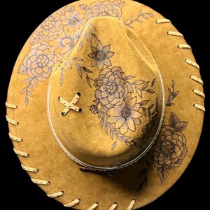 Finished custom example: floral short brim fedora with lacing