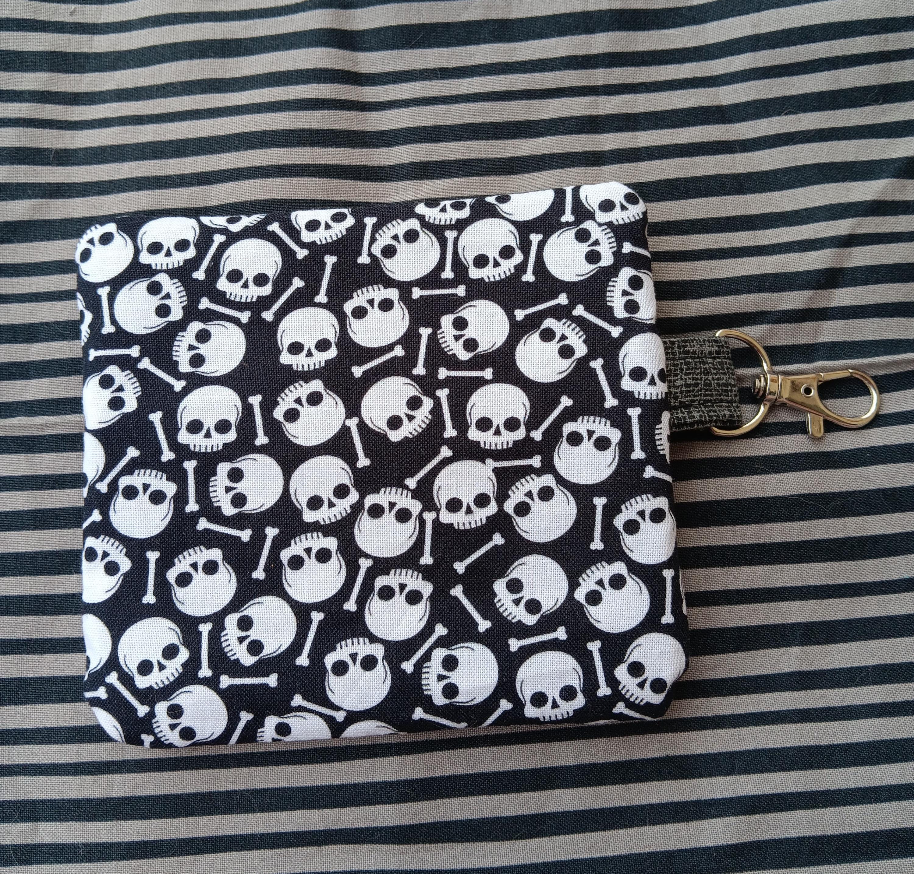 Skull Clip-On Coin Pouch Keychain Purse - Thumbnail 2