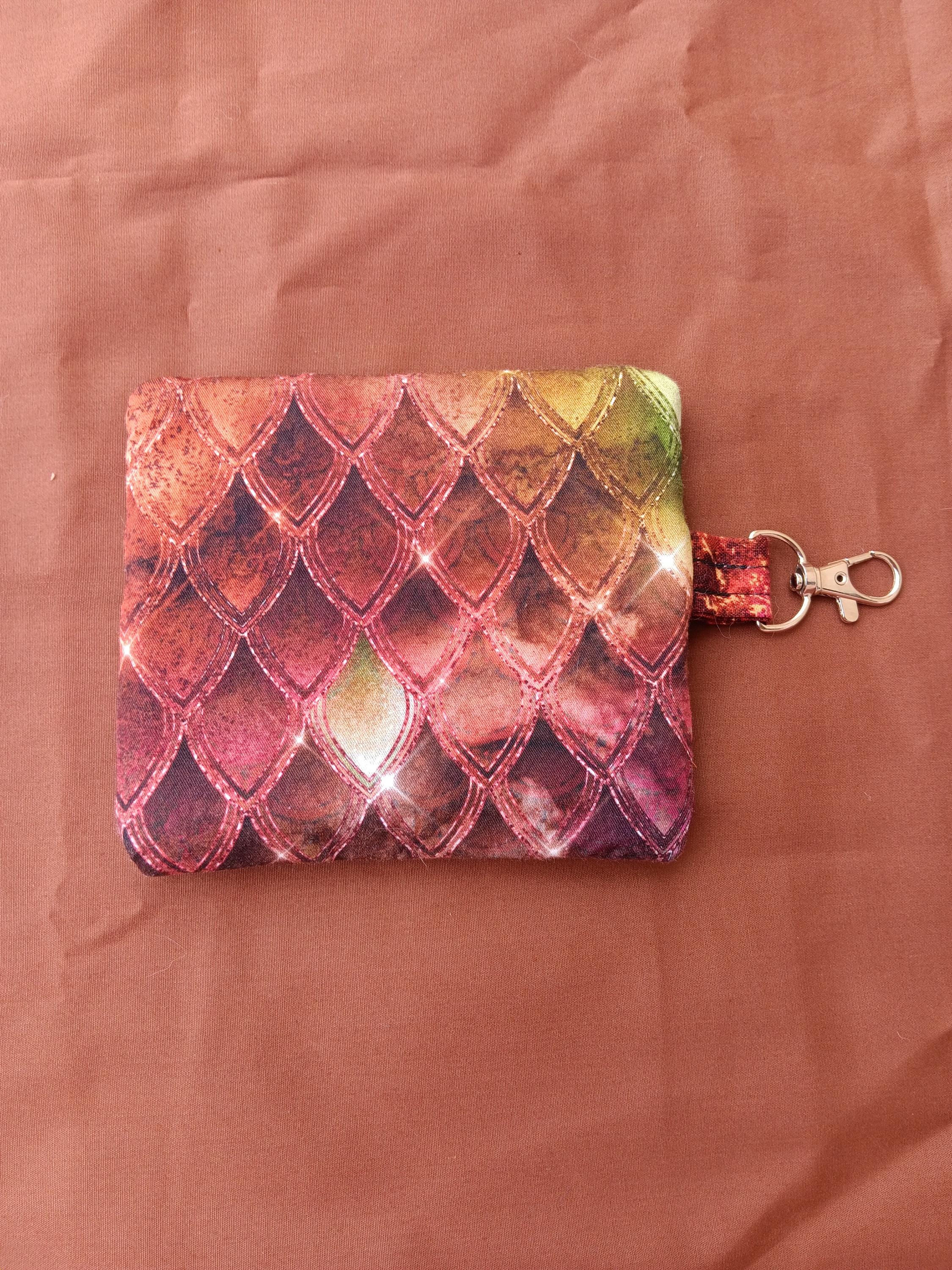 Earth Dragon Scale Clip On Coin Pouch Keychain Purse - Thumbnail 2