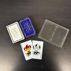Vintage 1960s/1970s Double Deck of Playing cards, in plastic box, Signet brand.
