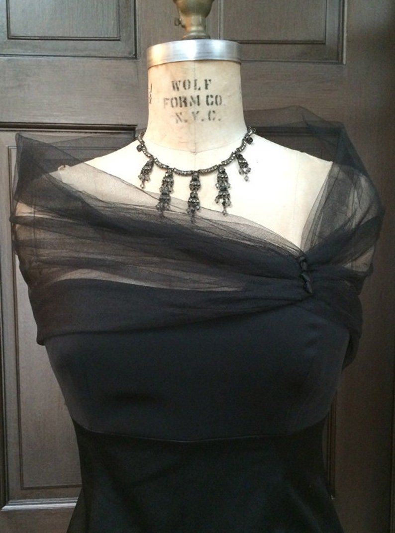 Black Tulle Shrug, Tulle Stole, Evening Wrap image 4