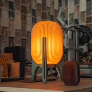 Sora Rocket Lamp Beige / Bone White – Mid-Century Organic Table Light for Cozy Interiors