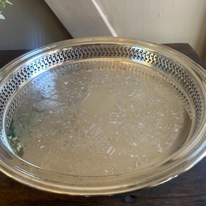 Vintage Oneida Silverplate Tray 13.5” Ornate Pierced Gallery Floral Serving Tray