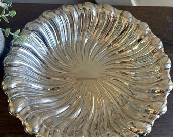 Oneida Silverplate Scalloped Shell Serving Bowl, Hollywood Regency Centerpiece Dish