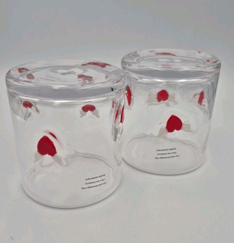 2 vasos de zumo transparentes con icono de corazón alado de Anthropologie para cócteles Valentine Rocks imagen 10