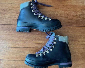 Raichle Vintage Hiking Boots Grey Navy Blue Suede Swiss Design Mens 8.5 Raichle Montagna Hiking Mountaineering Boots Made in  main image 4