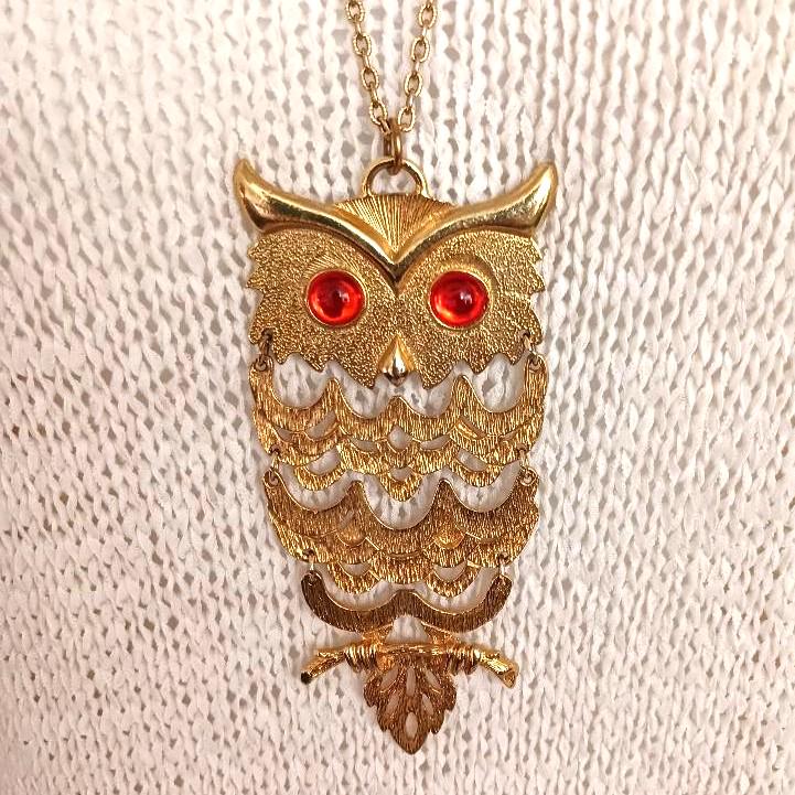 Articulated Owl Pendant Vintage Gold Tone