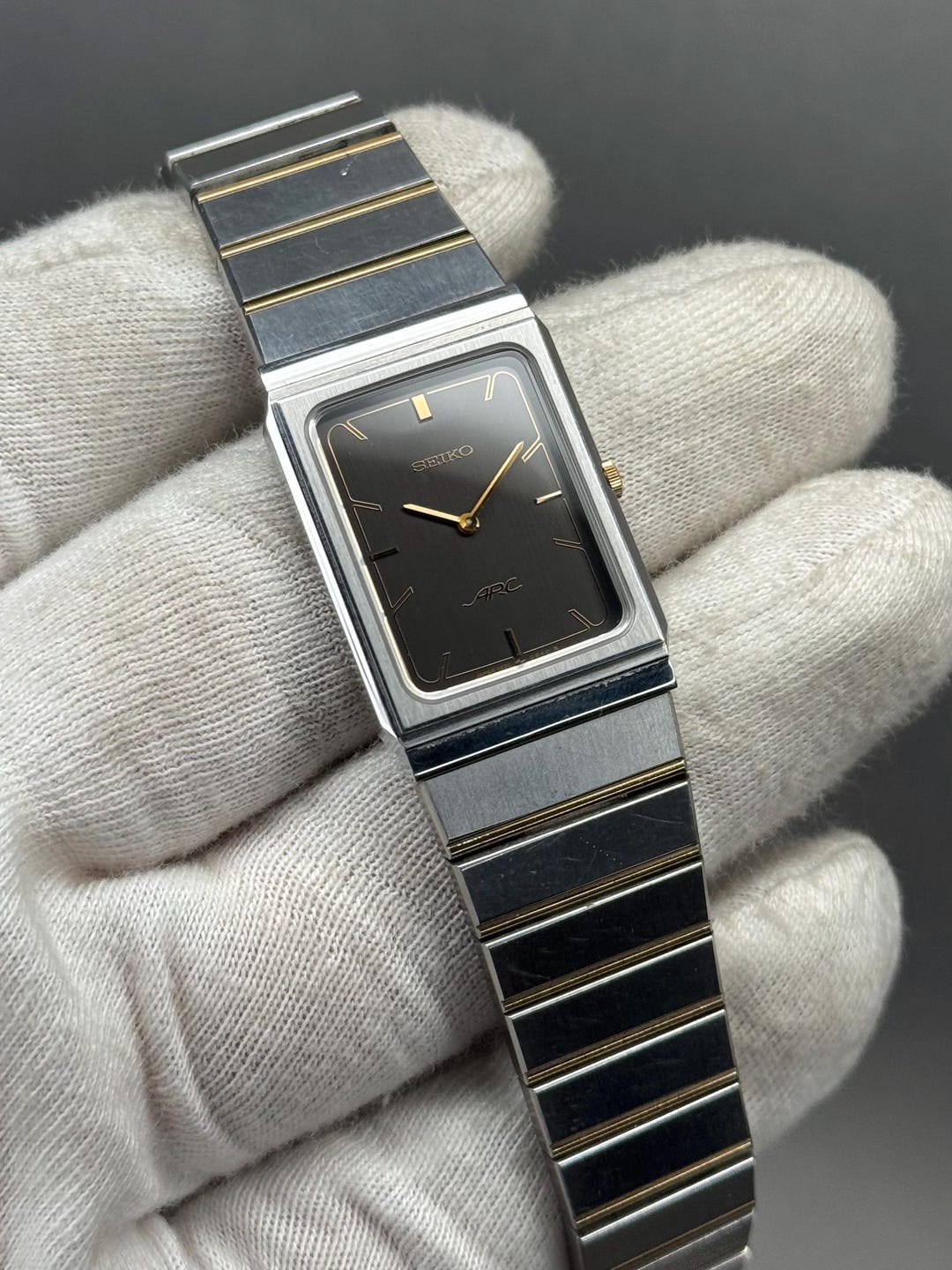 Rare Seiko Arc Quartz 1220-5400 | Gold-tone Japanese Tank Dress