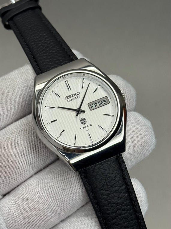 Rare Seiko Type II 4623-8010 Quartz Classic Shape Straps Dial