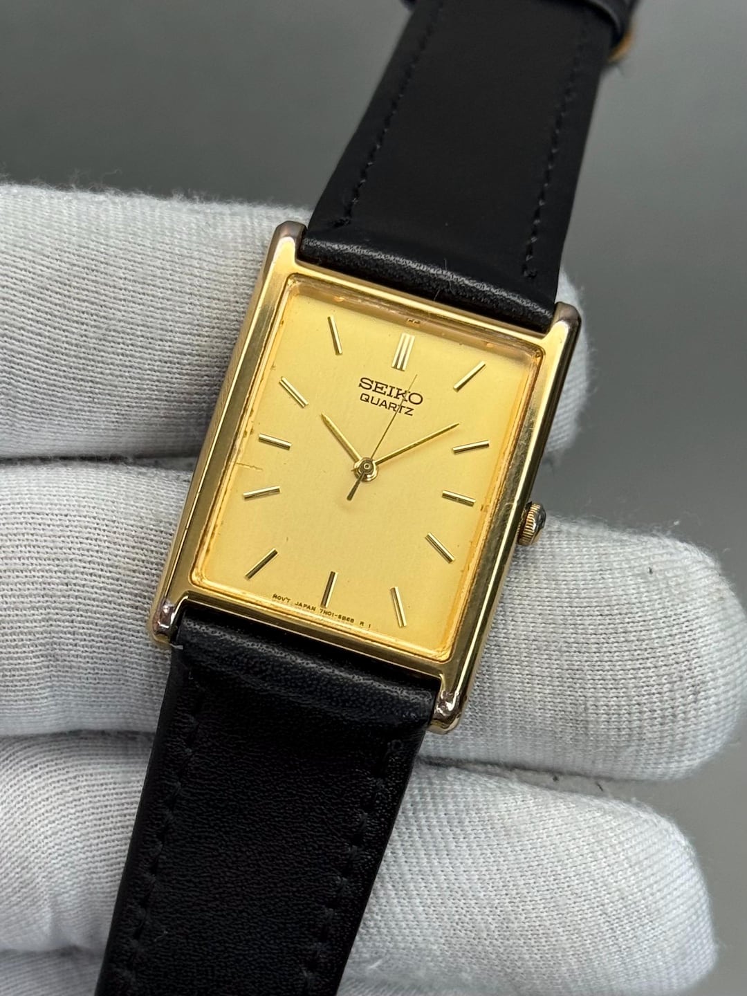 Vintage SEIKO Quartz 7N01-5B40 Square Golden Tank 25mm Japanese
