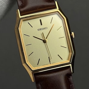 Rare SEIKO Chariot Tank 5F31-5A00 Quartz Watch for Men Japanese