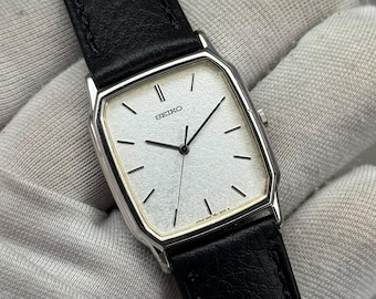 Vintage Seiko 5P31-5180 zilveren vierkant quartz herenhorloge – gemaakt in Japan | 28 mm |