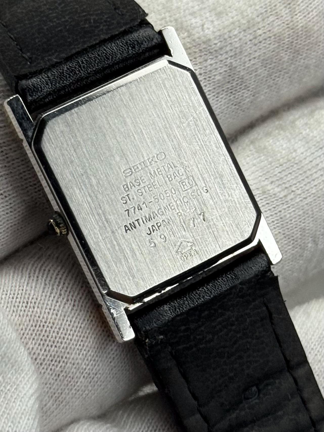 Vintage SEIKO Dolce Exceline 7741-5050 Tank Shap SGP Gold Plated