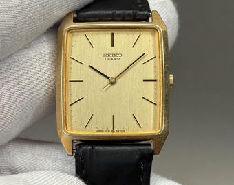 Rare Seiko Chariot Quartz Golden Dial Ref : 7431-5210 Tank Shape