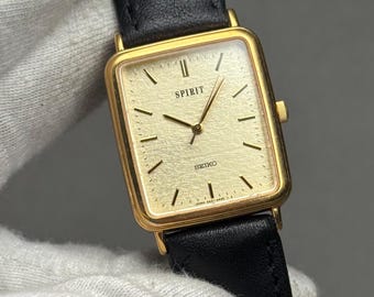 SEIKO　Spirit　クォーツ　80's　ヴィンテージ腕時計 セイコー SEIKO スピリット 未使用 年差クォーツ サファイア