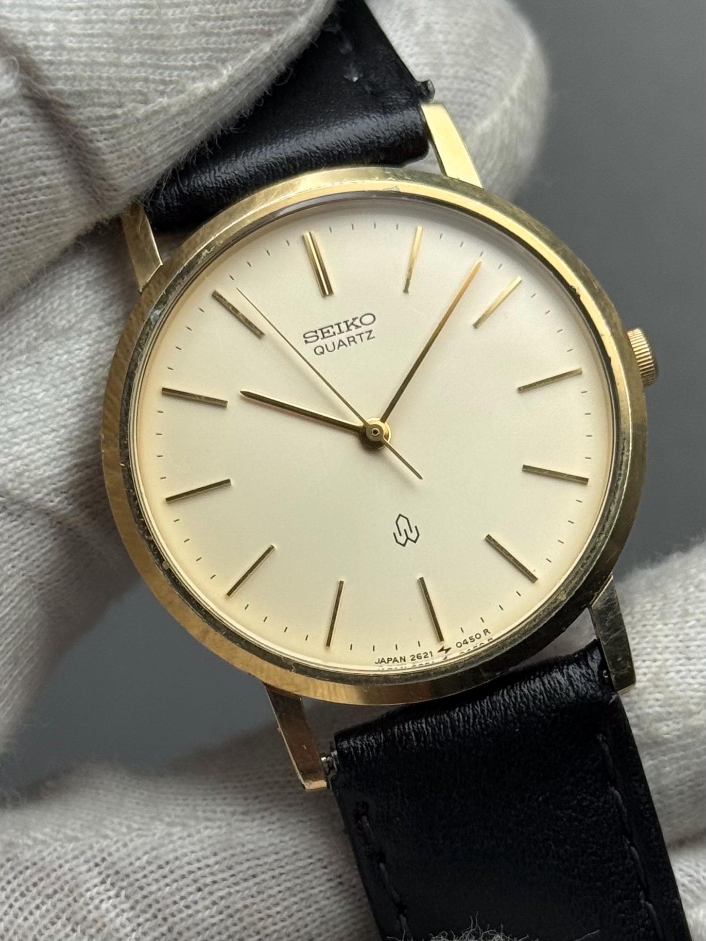 Vintage Seiko Chariot 2621-0140 Gold Dial Quartz Men