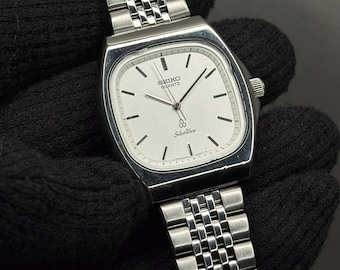 Vintage Seiko QR 3863 7001 White Dial Men Quartz Watch Japan Round