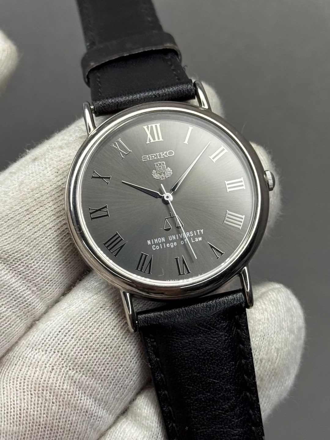 Rare Seiko Quartz 7N21-8A00 “nihon University College of Law