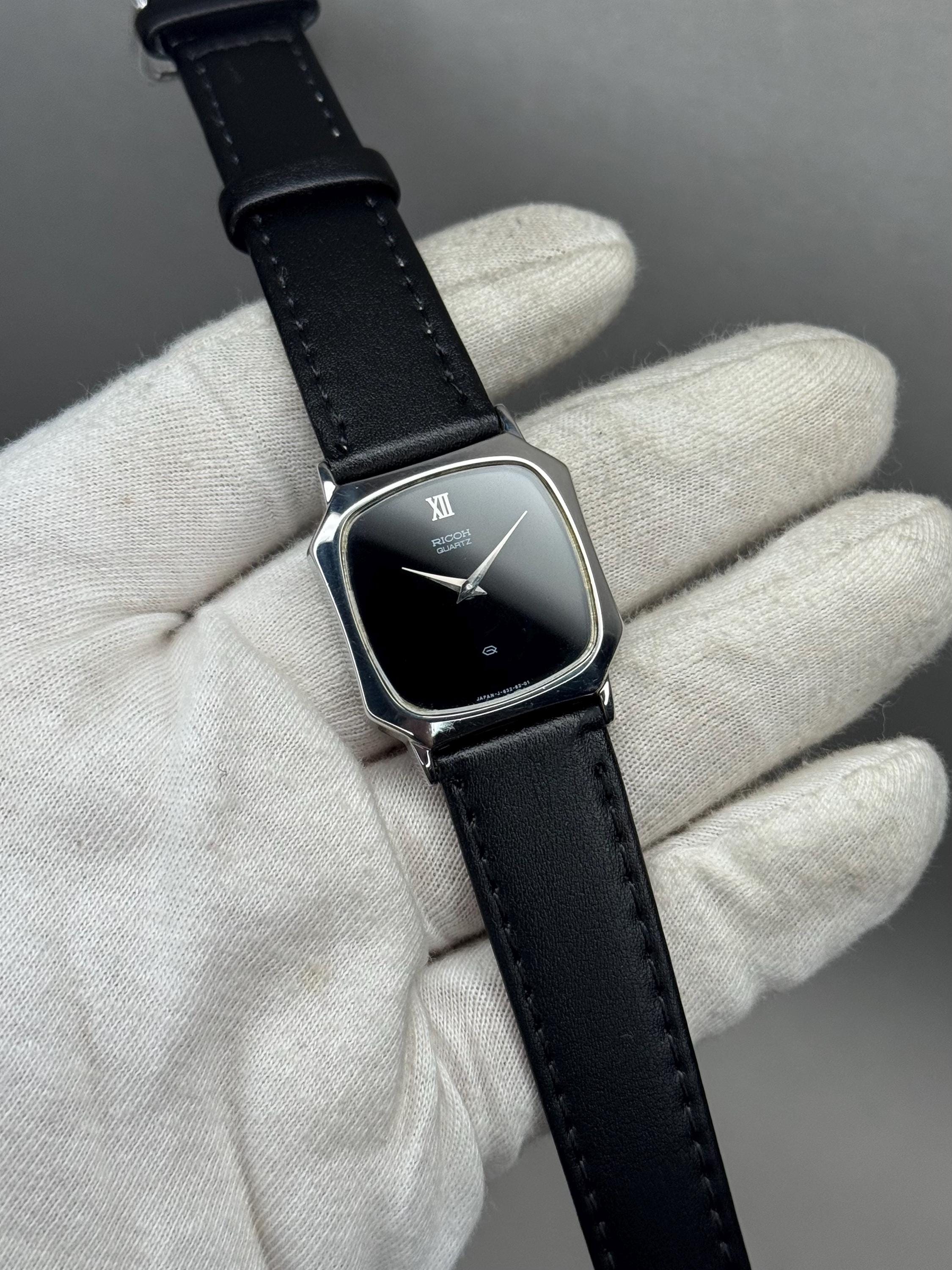 Rare RICOH 632056 Tank Shape Black Dial Vintage Quartz Men's Watch