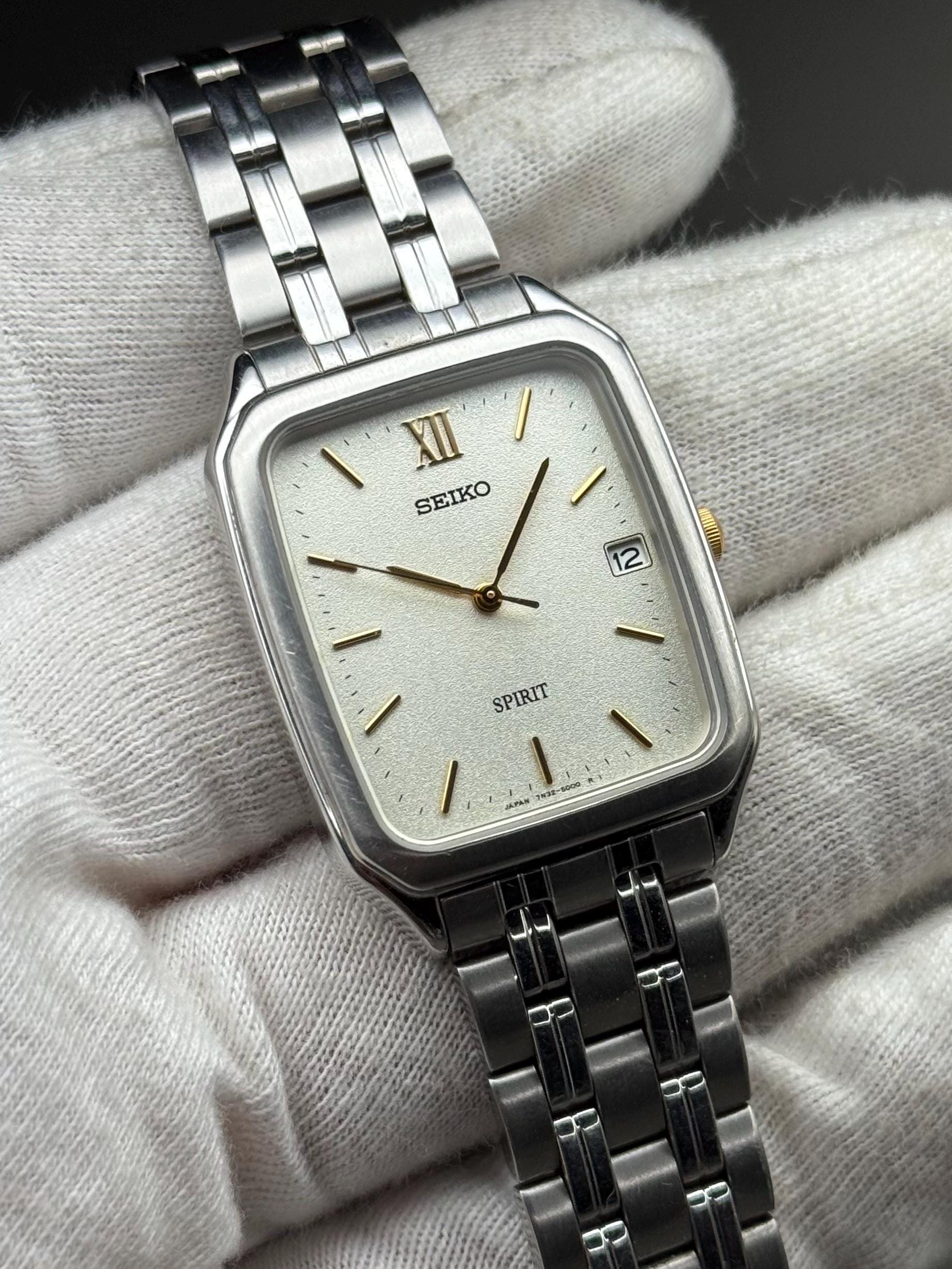Vintage Seiko Spirit JDM Quartz Watch – Gold Dial, Kanji Day-date