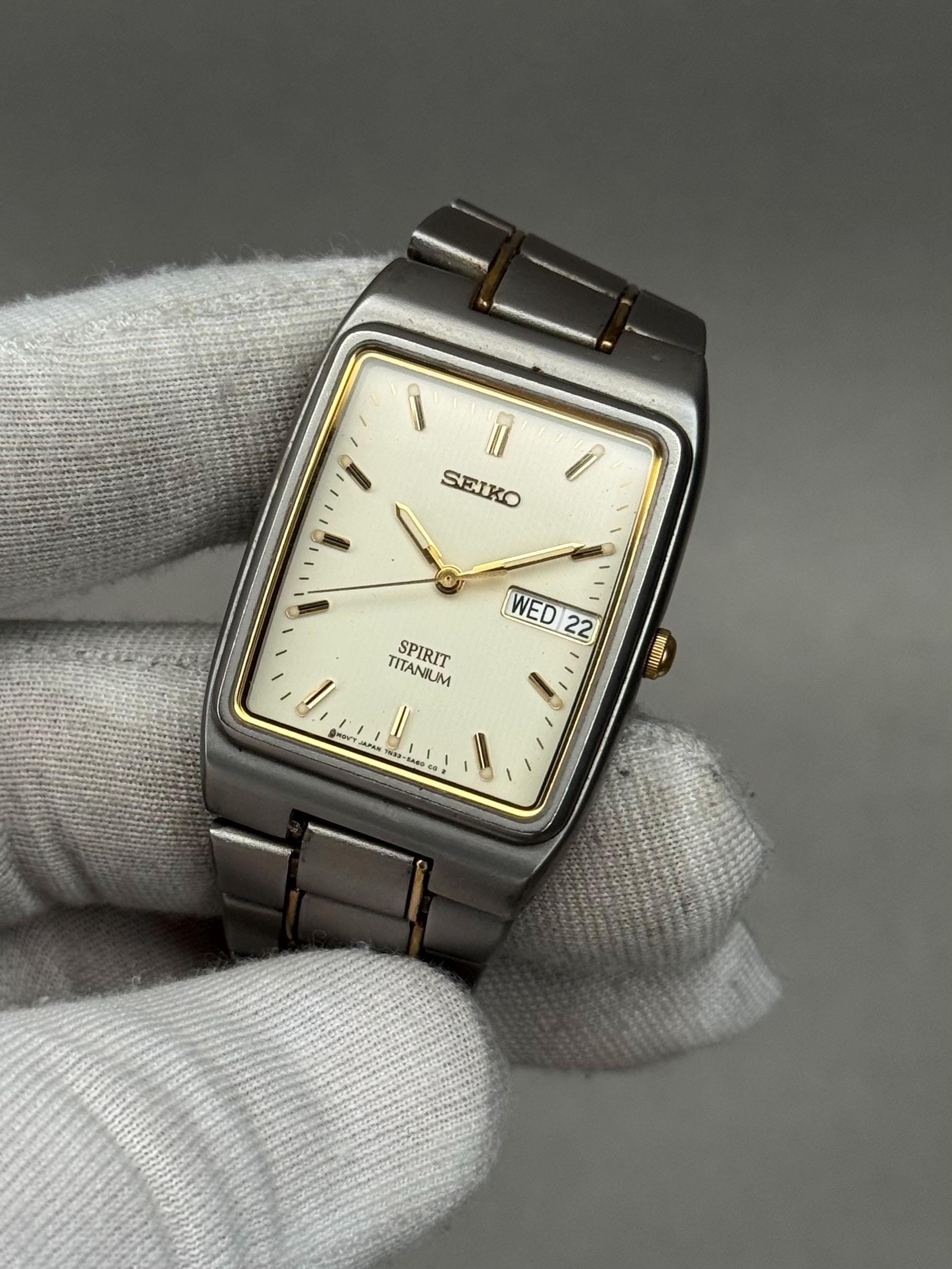Vintage Seiko Spirit Titanium 7N33-5A30 Tank Watch White Dial
