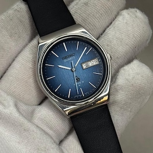 Rare SEIKO Quartz Type II 8223-701D | Blue  Dial | JDM Vintage Watch - After Market Straps