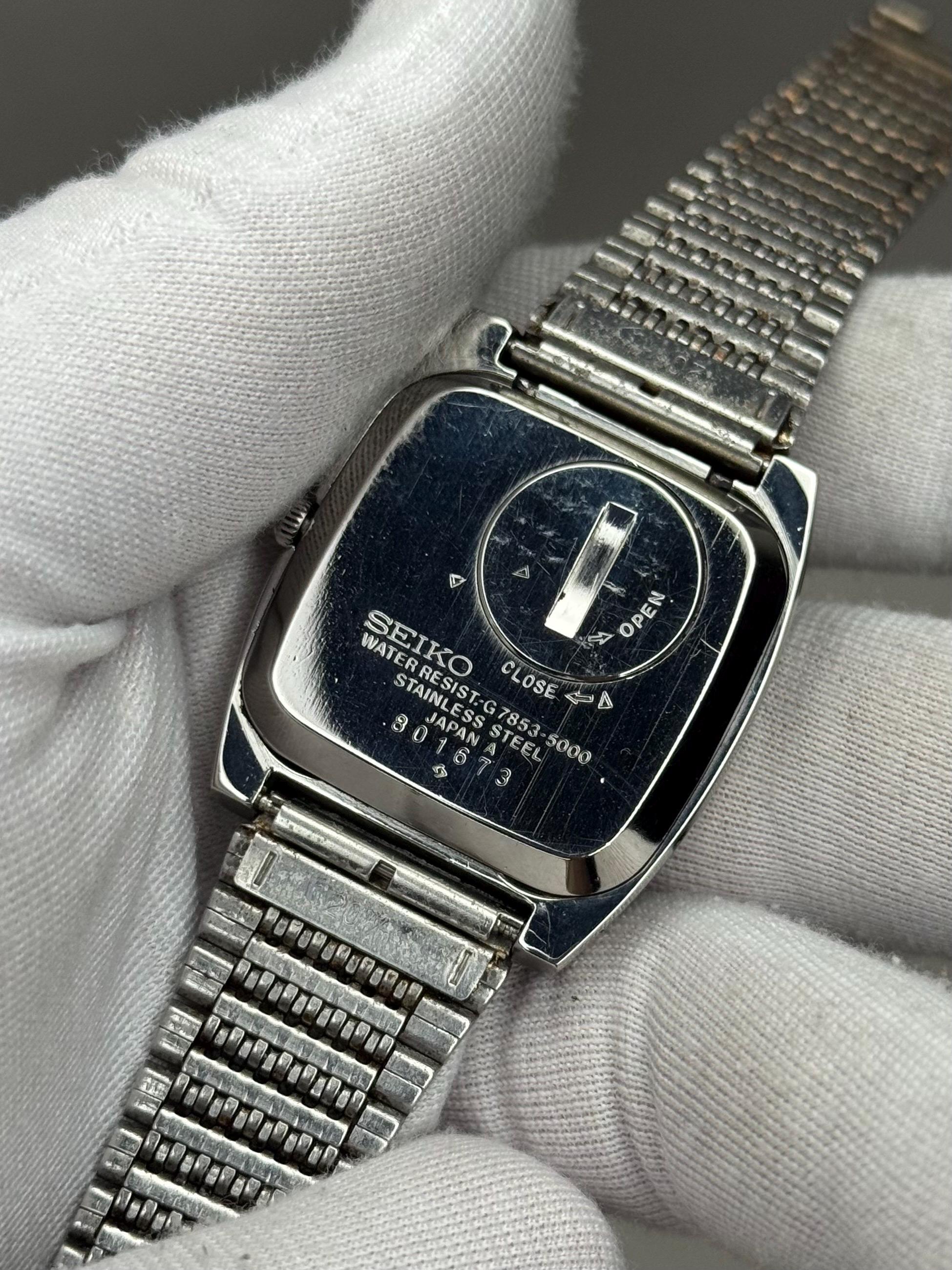 Rare Seiko Lord Quartz 7853-5000 - 1995 Japanese TV Shape White