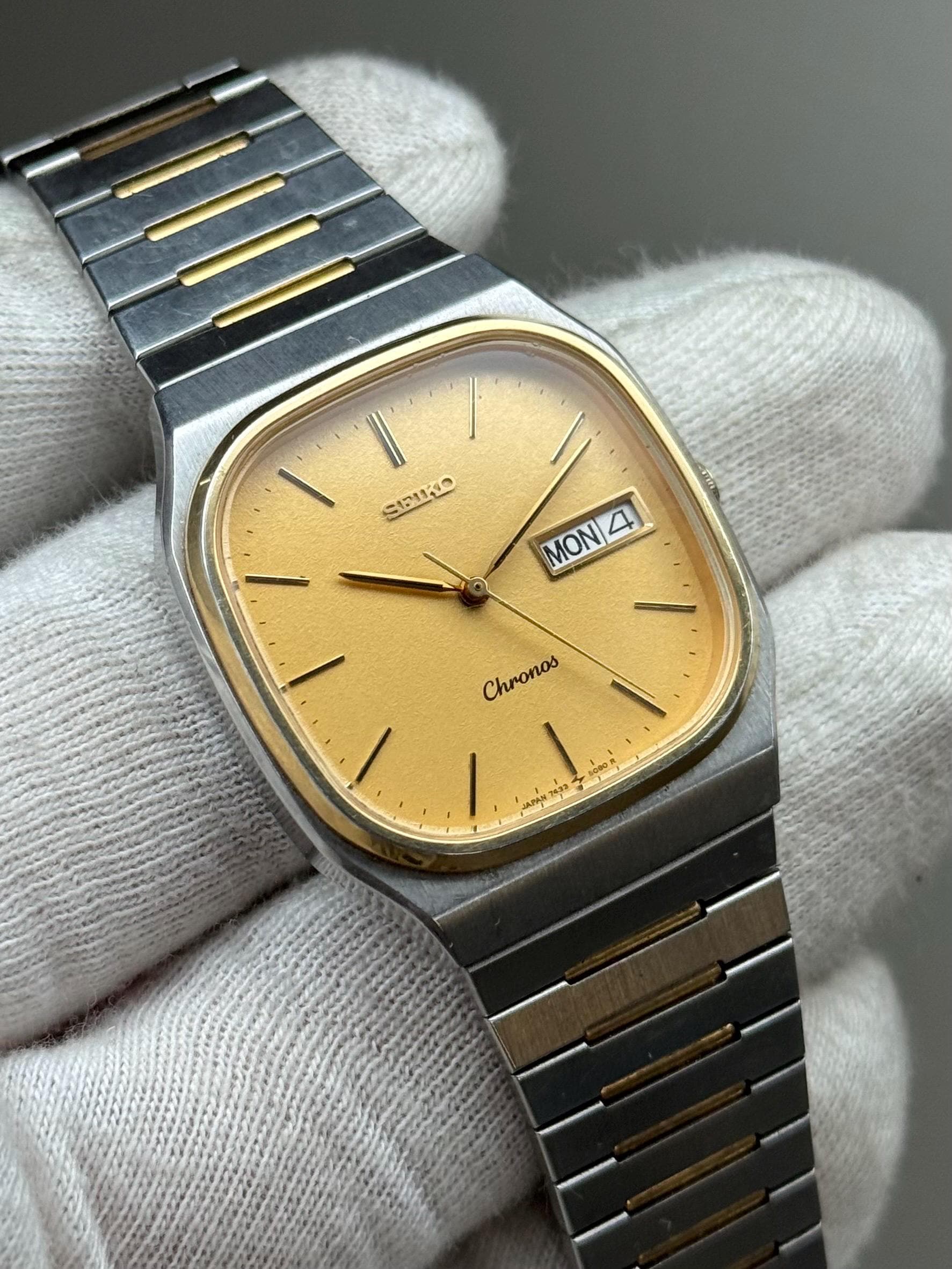 Vintage Seiko Chronos Quartz Watch: Antimagnetic Day-date, Kanji