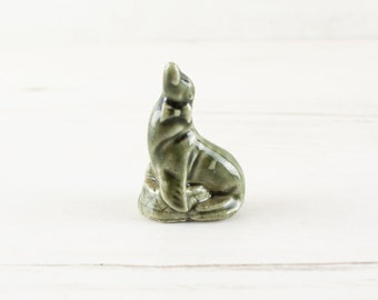 Wade Whimsies - Seal Miniature Figurine 1970s