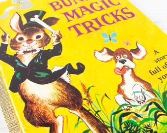 Vintages Bunny's Magic Tricks Book - Golden Pictureland Series 60s Janet and Alex D'amato Judy and Barry Martin