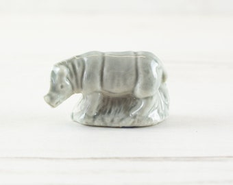 Wade Whimsies - Rhino Rhinoceros - Miniature Figurine 80s Safari Animal