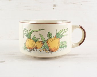 Vintage soup cup - onion soup mug handle Large Traditional Kitchenware Dinner