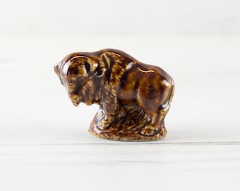 Wade Whimsies - Bison - Miniature Figurine 80s Safari Brown