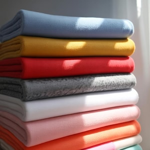 Anti-Pill Polar Fleece Fabric: Soft Plush Polyester for Sewing